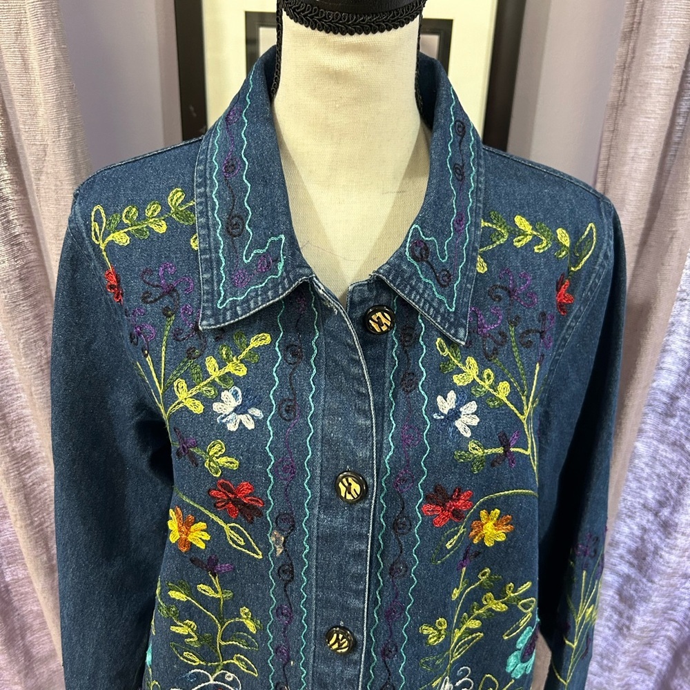 Vintage Gunit Embroidered Denim Jacket - Picture 3 of 8